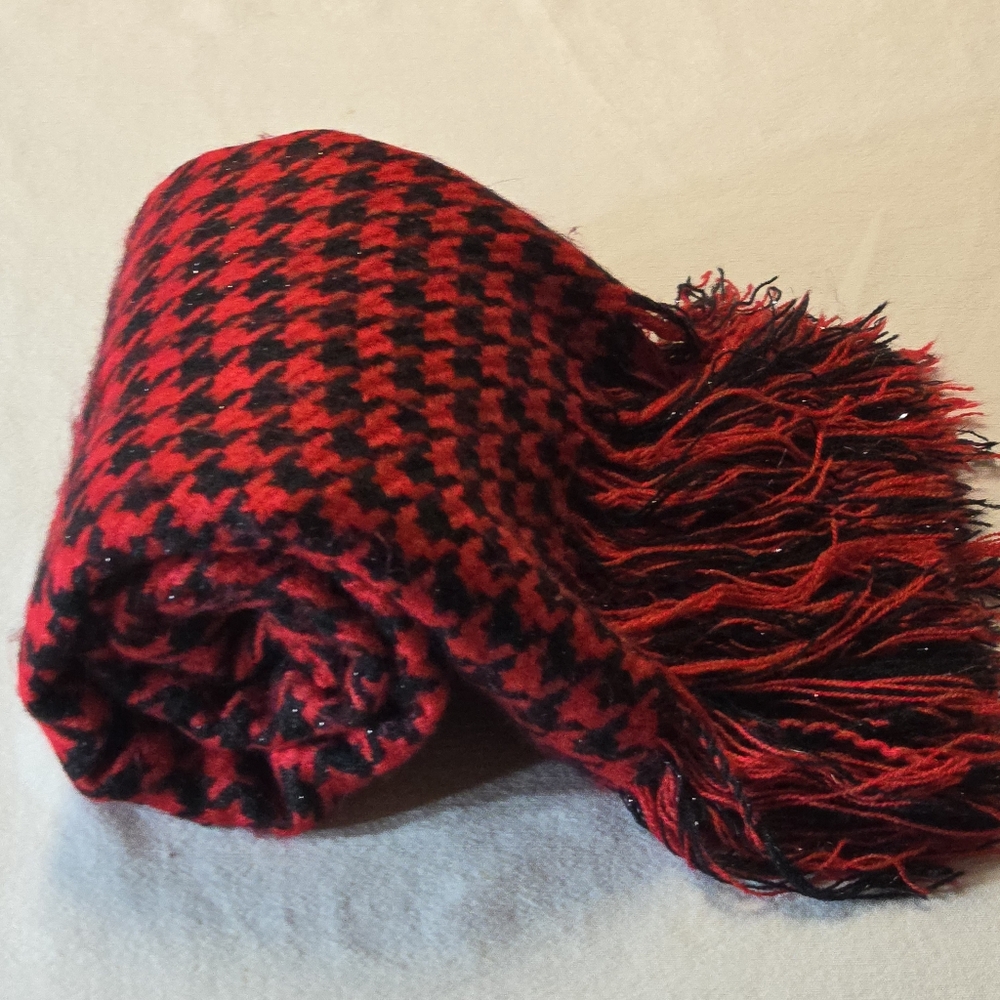 Red & black houndstooth Unisex Large Scarf | Soft & Warm, Cozy Winter Shawl | - Picture 15 of 16